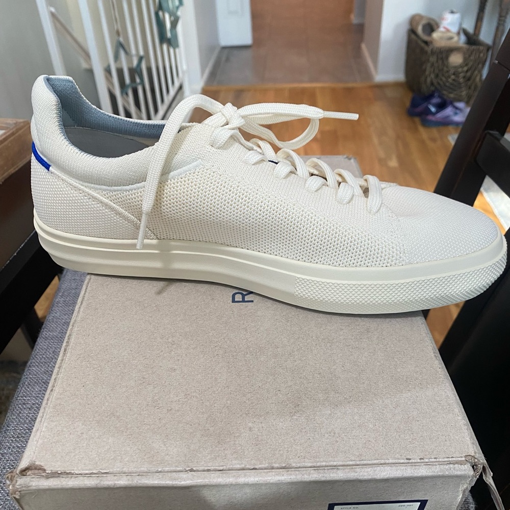 Brand new Rothy’s sneaker size 10. Color is bone. Never worn original box.